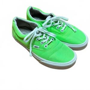 VANS Low Skate Pro Lace Up Sneakers in Neon Green | Women’s Size 7.5